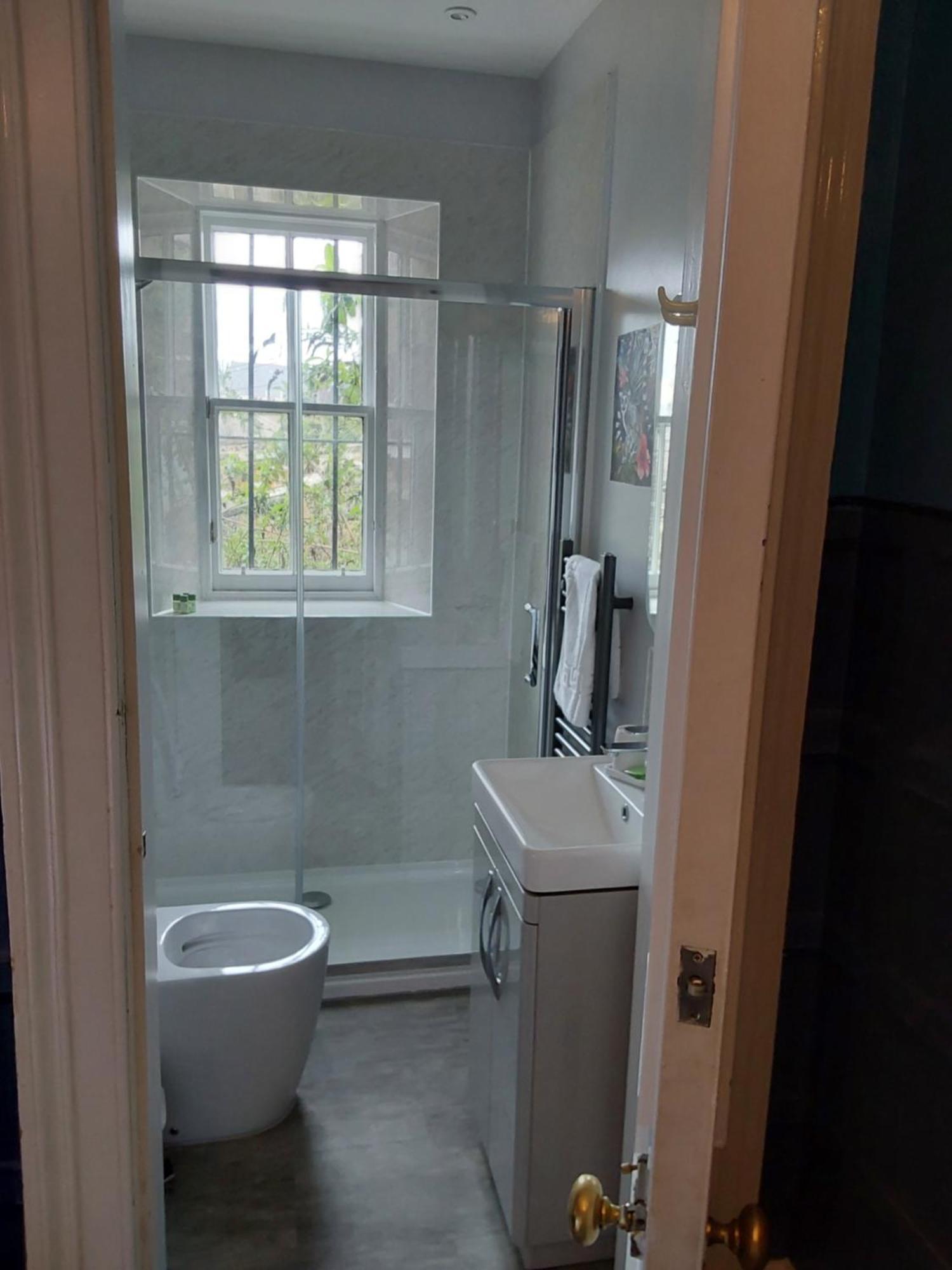 East Claremont Guest House Эдинбург Экстерьер фото
